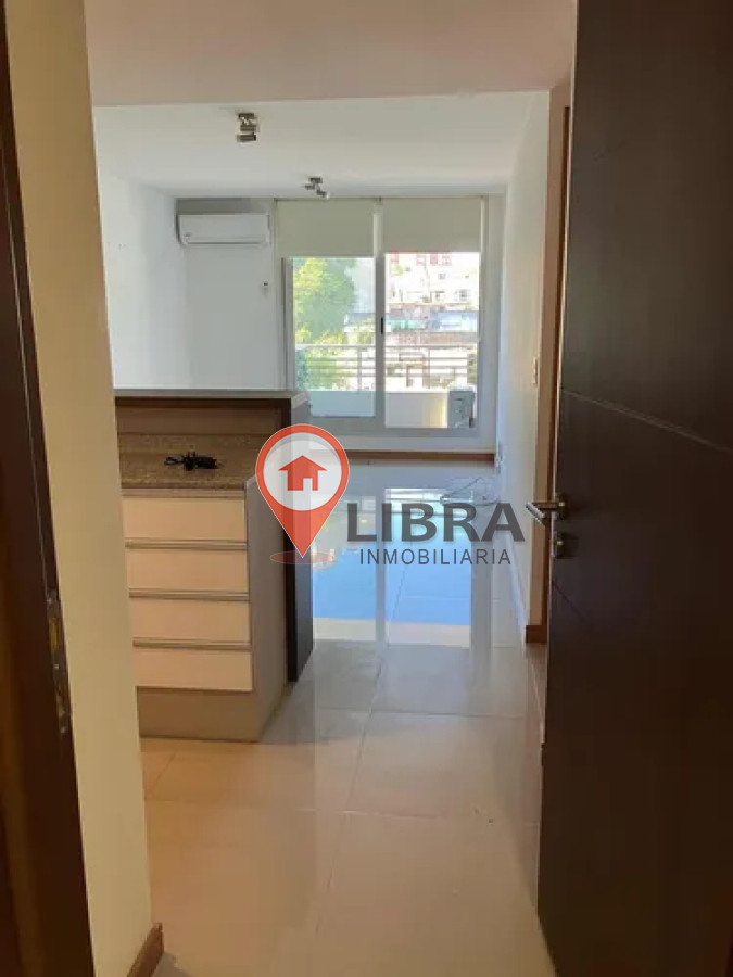 Apartamento ID.9880 - Hermoso Apartamento De 2 Dorm En Centro 