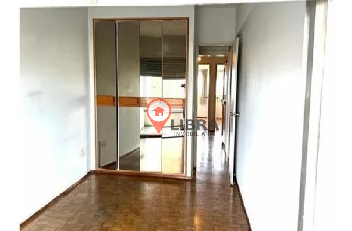 Apartamento ID.220 - Venta, Centro, 3 Dorm. Garaje, Ideal Vivienda U Oficina
