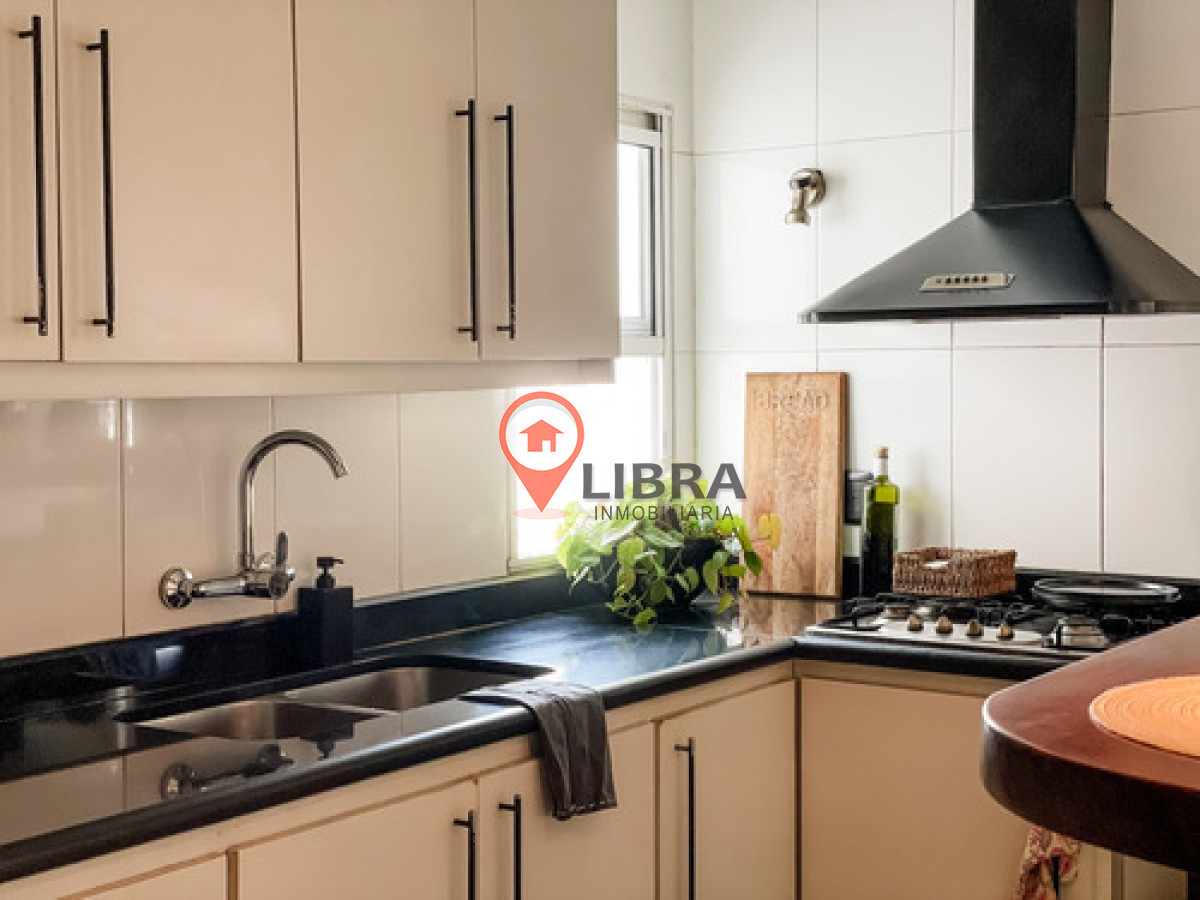 Apartamento ID.4054 - HERMOSO APARTAMENTO! EN POCITOS DE 3 DORMITORIOS, 2 BAÑOS Y GARAJE!