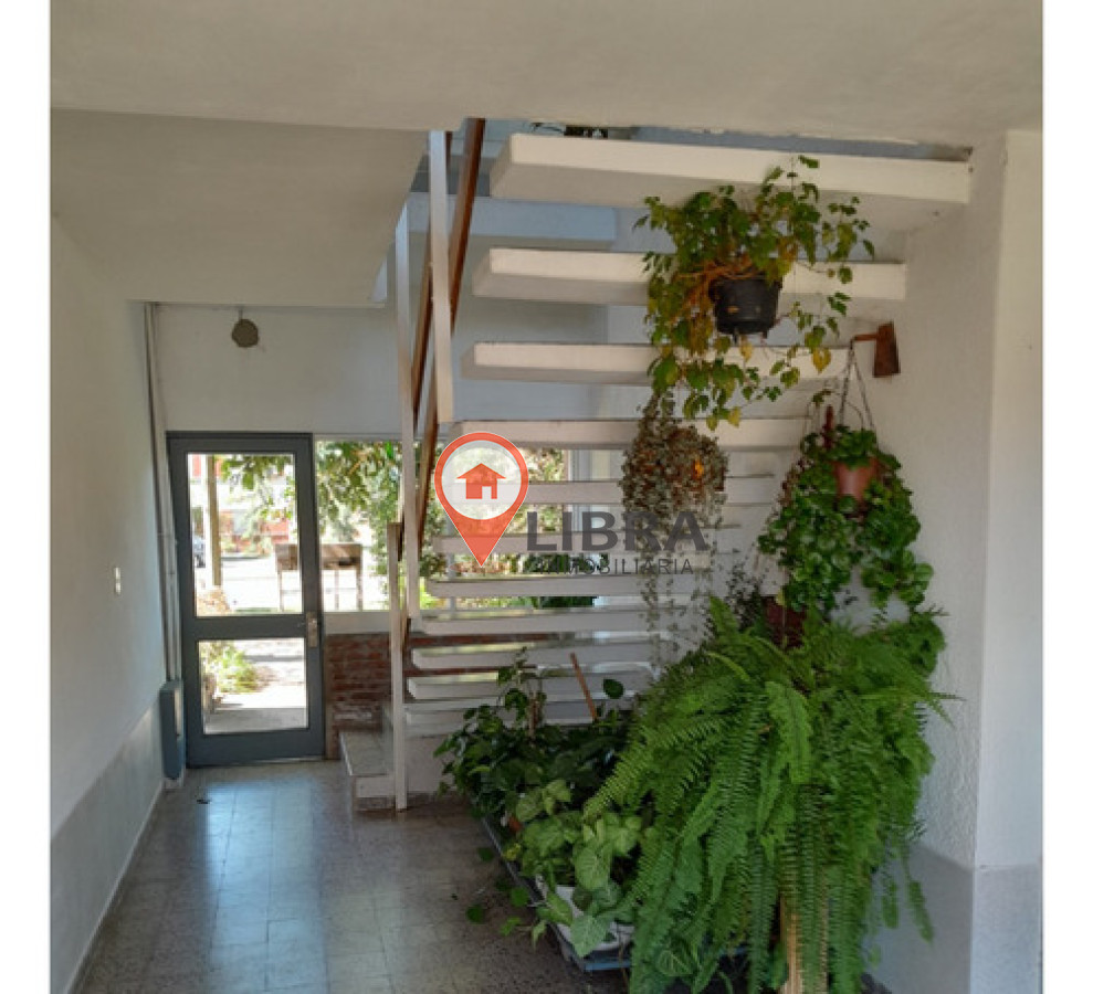 Apartamento ID.9743 - Alquiler Apartamento 2 Dormitorios En Mercado Modelo