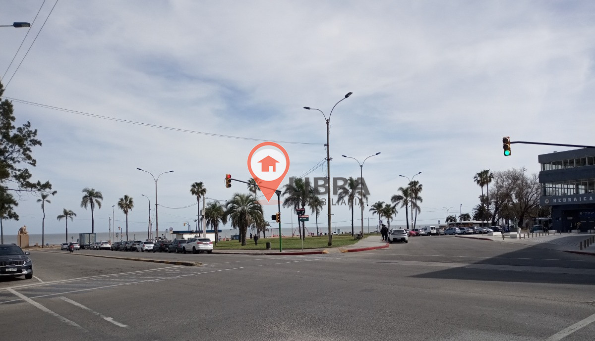 Apartamento ID.8497 - Venta Apartamento Con Renta 1 Dormitorio Jardín Planta Baja En Centro  
