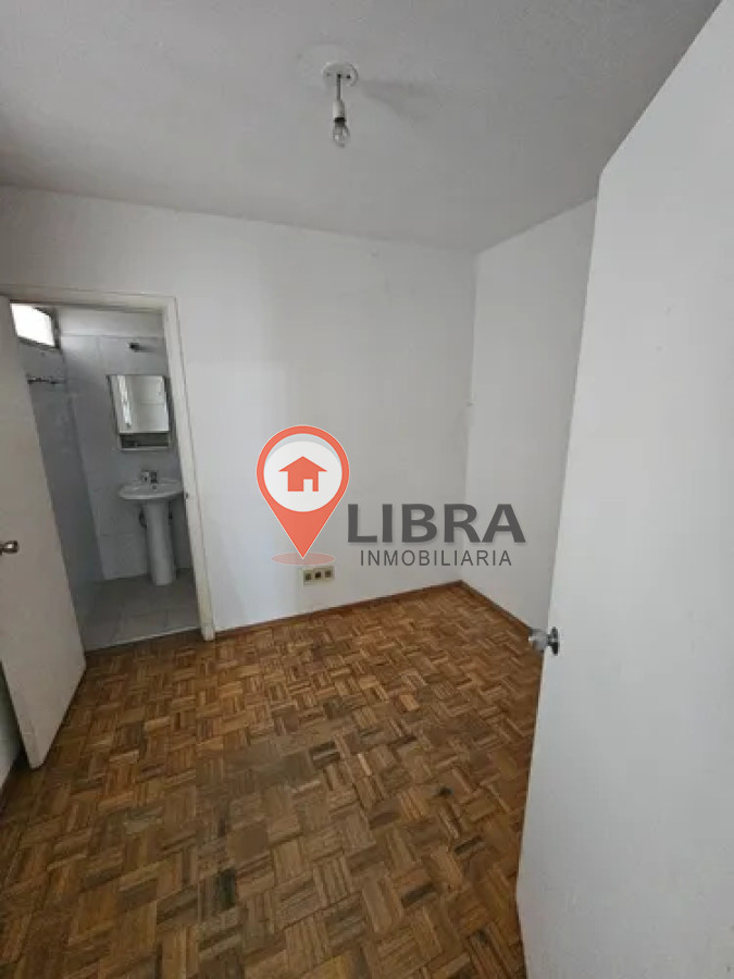 Apartamento ID.10030 - Hermoso Apartamento De 3 Dorm  Frente A La Rambla Pocitos
