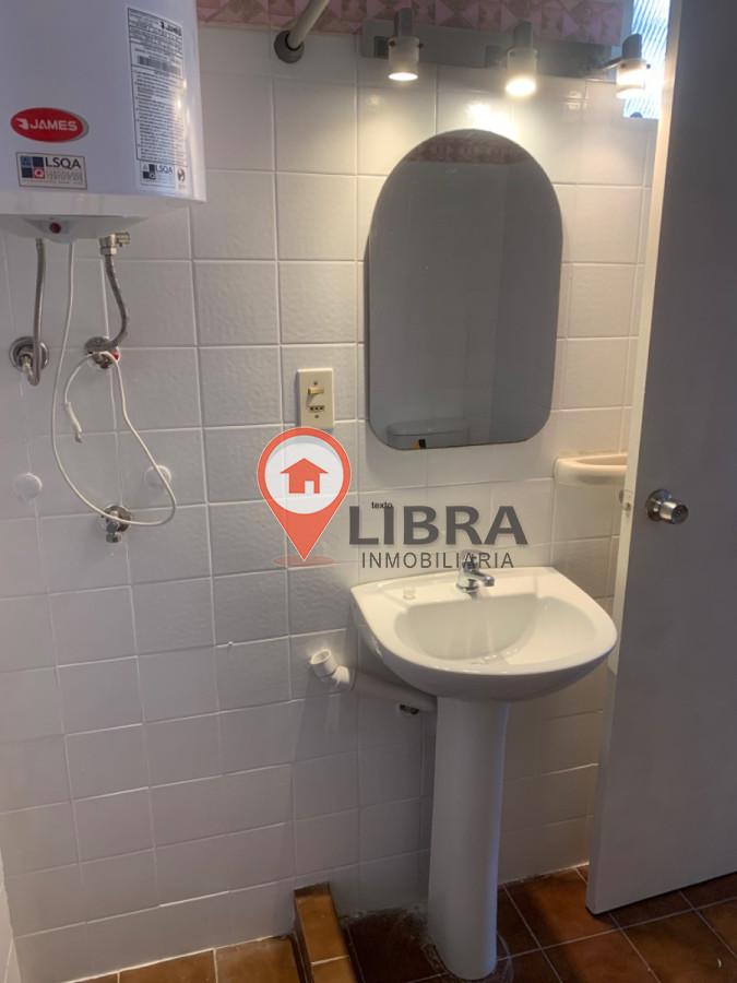 Apartamento ID.8441 - Alquiler De Monoambiente Dividido En Cordón