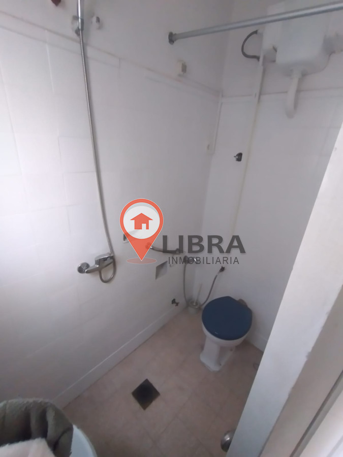 Apartamento ID.3050 - IMPERDIBLE! SE VENDE EN CIUDAD VIEJA 3 DORMITORIOS 2 BAÑOS!