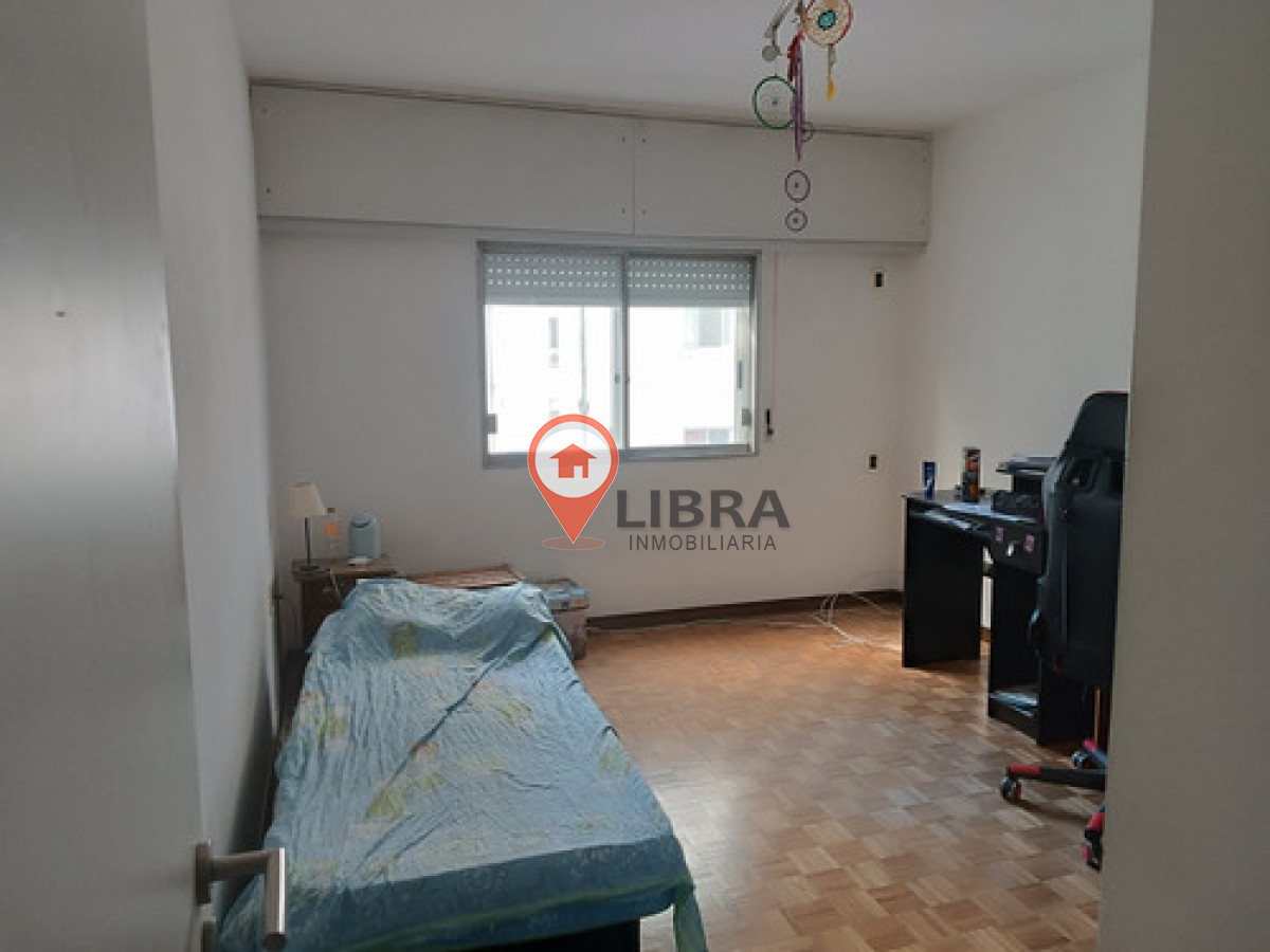 Apartamento ID.9188 - Venta De Excelente Apto 4 Dormitorios Garaje Punta Carretas