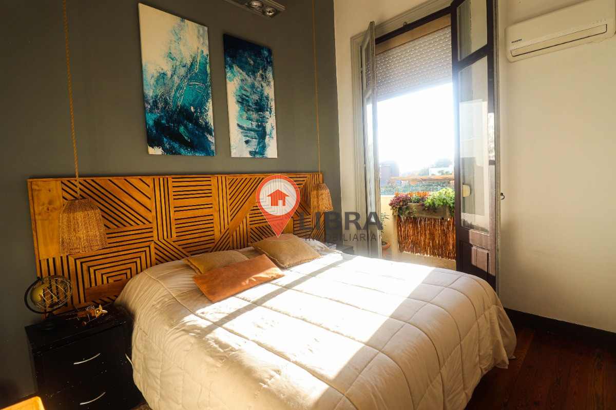 Apartamento ID.7235 - Se Vende Apartamento Tipo Casa Totalmente Independiente Y Sin Gastos Comunes Balcón Estufa A Leña, Azotea Exclusiva Con Parillero Y Lavader