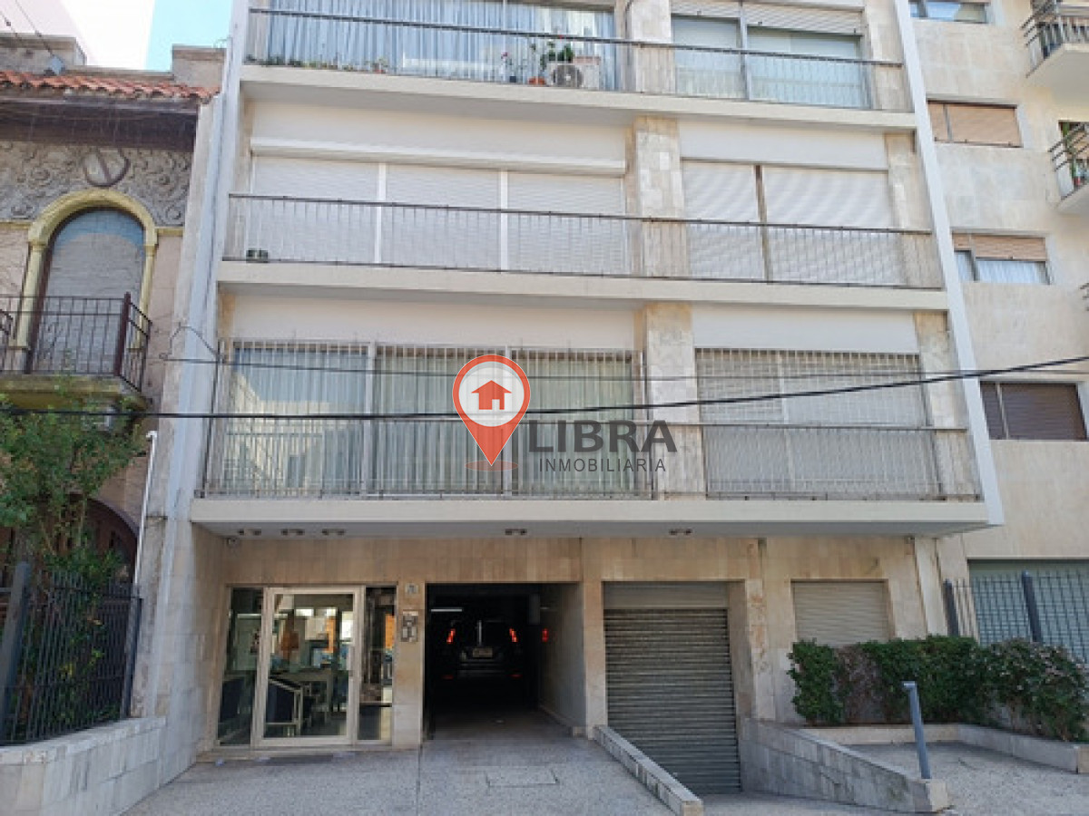 Apartamento ID.9188 - Venta De Excelente Apto 4 Dormitorios Garaje Punta Carretas