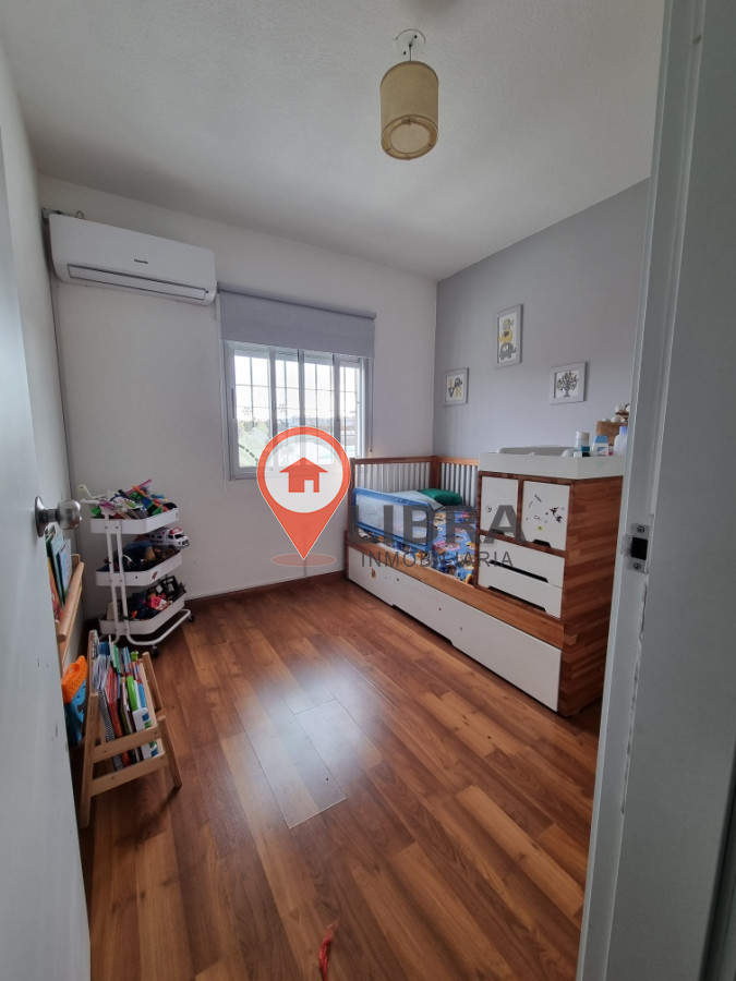 Apartamento ID.4366 - GRAN OPORTUNIDAD! HERMOSO APTO EN LA COMERCIAL 2 DORMITORIOS!!