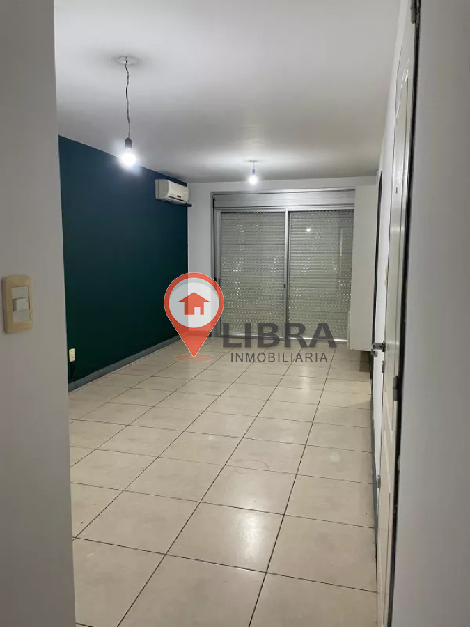 Apartamento ID.8126 - Alquiler Apartamento De 1 Dormitorio Con Cochera En Centro