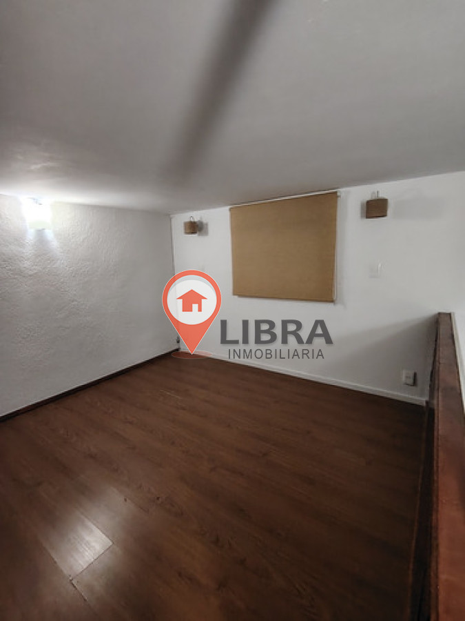 Apartamento ID.9954 - Alquiler Apartamento Interior Tipo Dúplex En Brazo Oriental 