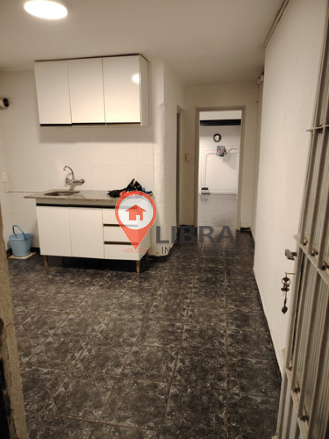Apartamento ID.9954 - Alquiler Apartamento Interior Tipo Dúplex En Brazo Oriental 