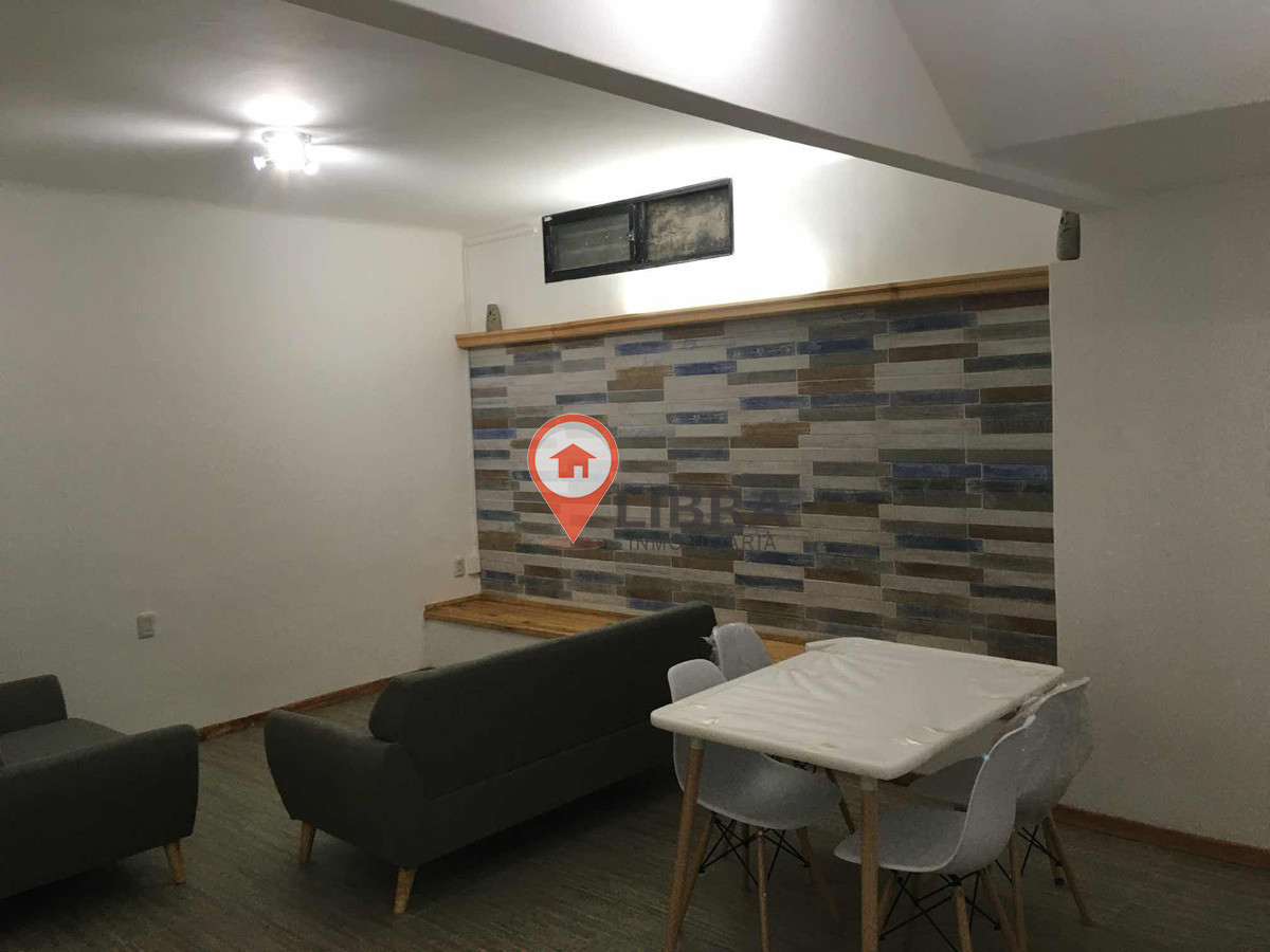Apartamento ID.3453 - Alquiler Apartamento 2 Dormitorios Reducto Con Patio Luminoso