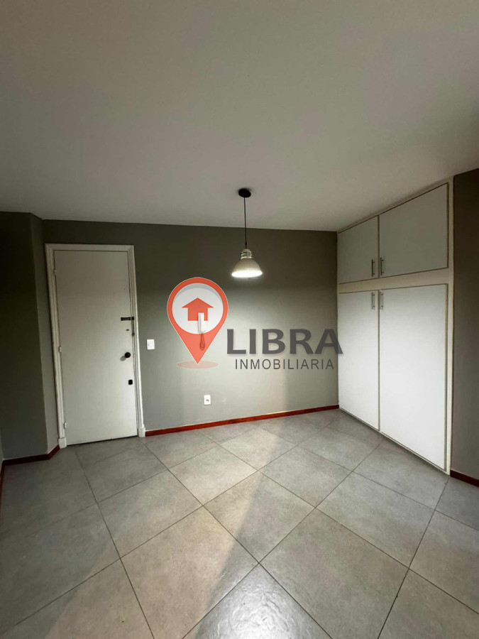 Apartamento ID.6650 - Alquiler Apartamento 2 Dorm 2 Baños Calefacción Pocitos