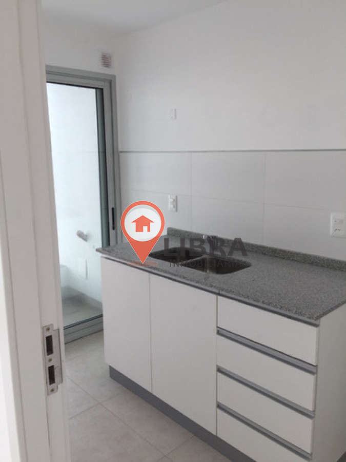 Apartamento ID.10010 - ALQUILER APARTAMENTO EN CORDON 2 DORMITORIO Y GATAJE EN PISO 10!!