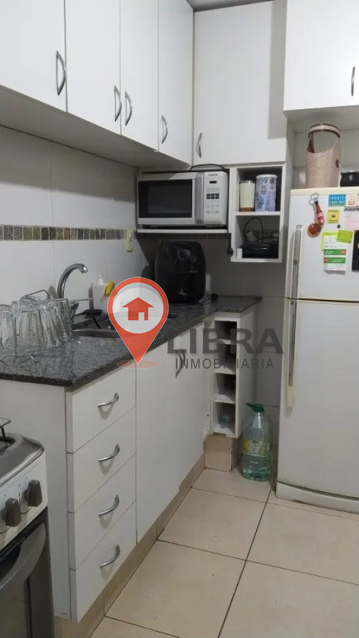 Apartamento ID.710 - Apartamento 1 Dormitorio Con Cochera Y Balcón En Centro