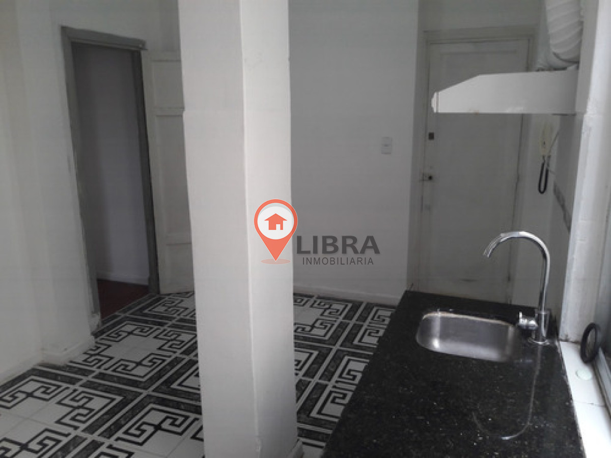 Apartamento ID.9027 - Alquiler Apartamento 2 Dormitorios Balcon Centro