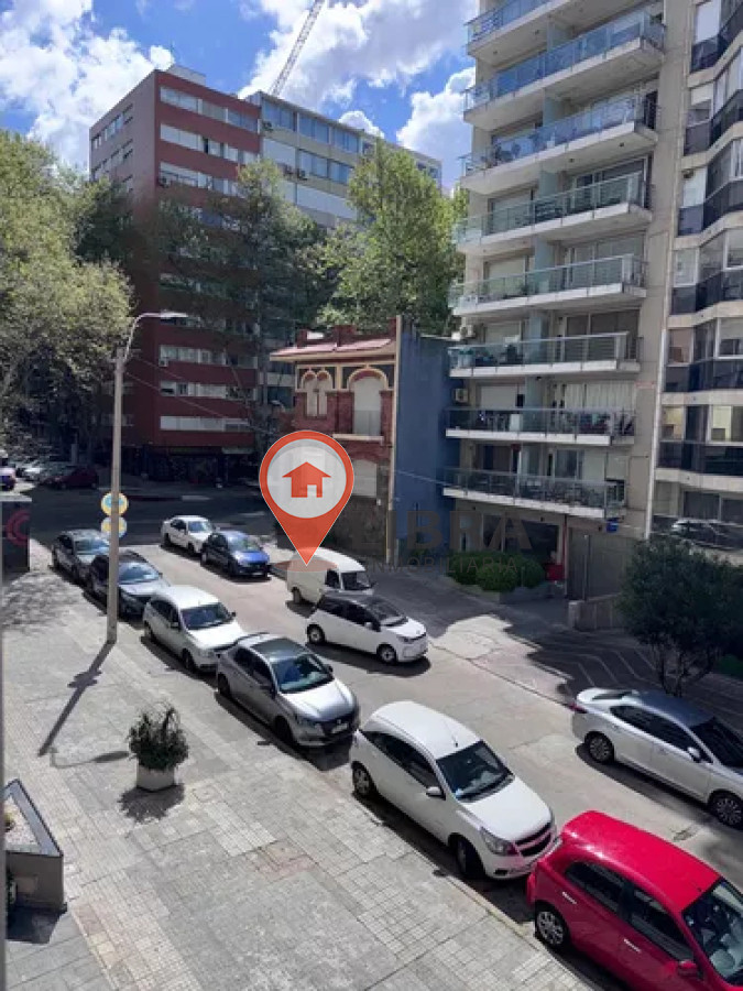 Apartamento ID.6578 - Alquiler Monoambiente  A Media Cuadra De La Rambla Pocitos