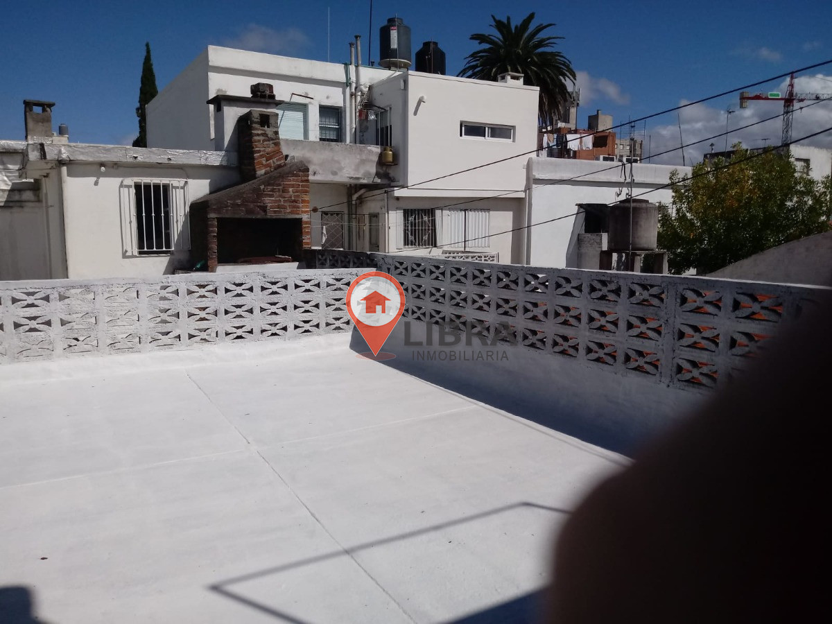 Apartamento ID.4777 - Alquiler Apartamento Iluminado Patio Azotea 2 Dorm Larrañaga