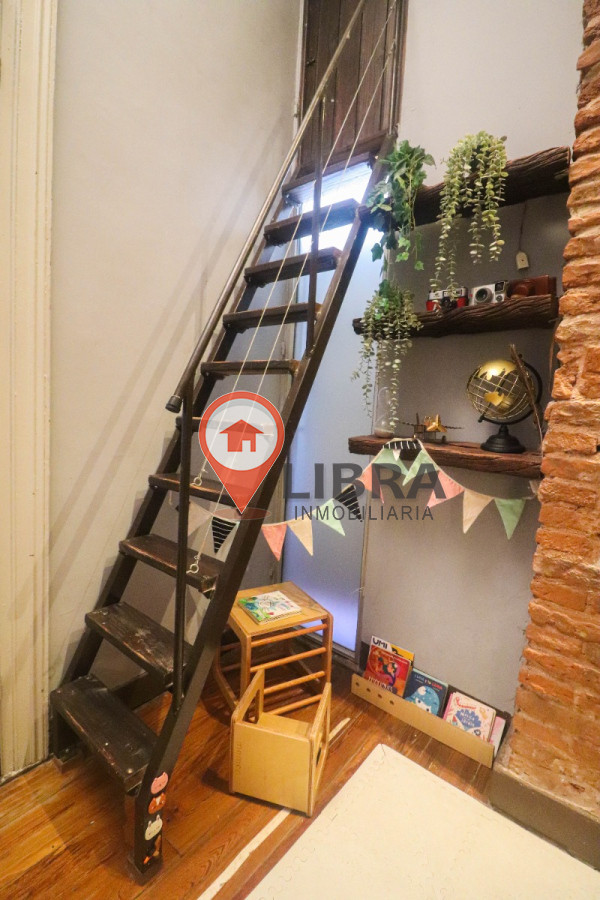 Apartamento ID.7235 - Se Vende Apartamento Tipo Casa Totalmente Independiente Y Sin Gastos Comunes Balcón Estufa A Leña, Azotea Exclusiva Con Parillero Y Lavader