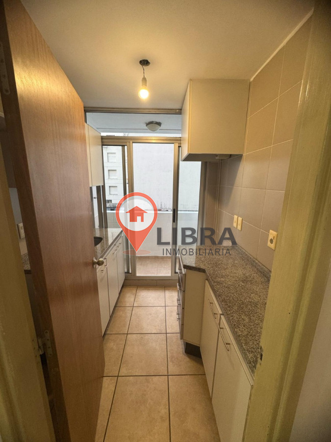 Apartamento ID.8649 - Apartamento En Alquiler En Tres Cruces 1 Dormitorio 