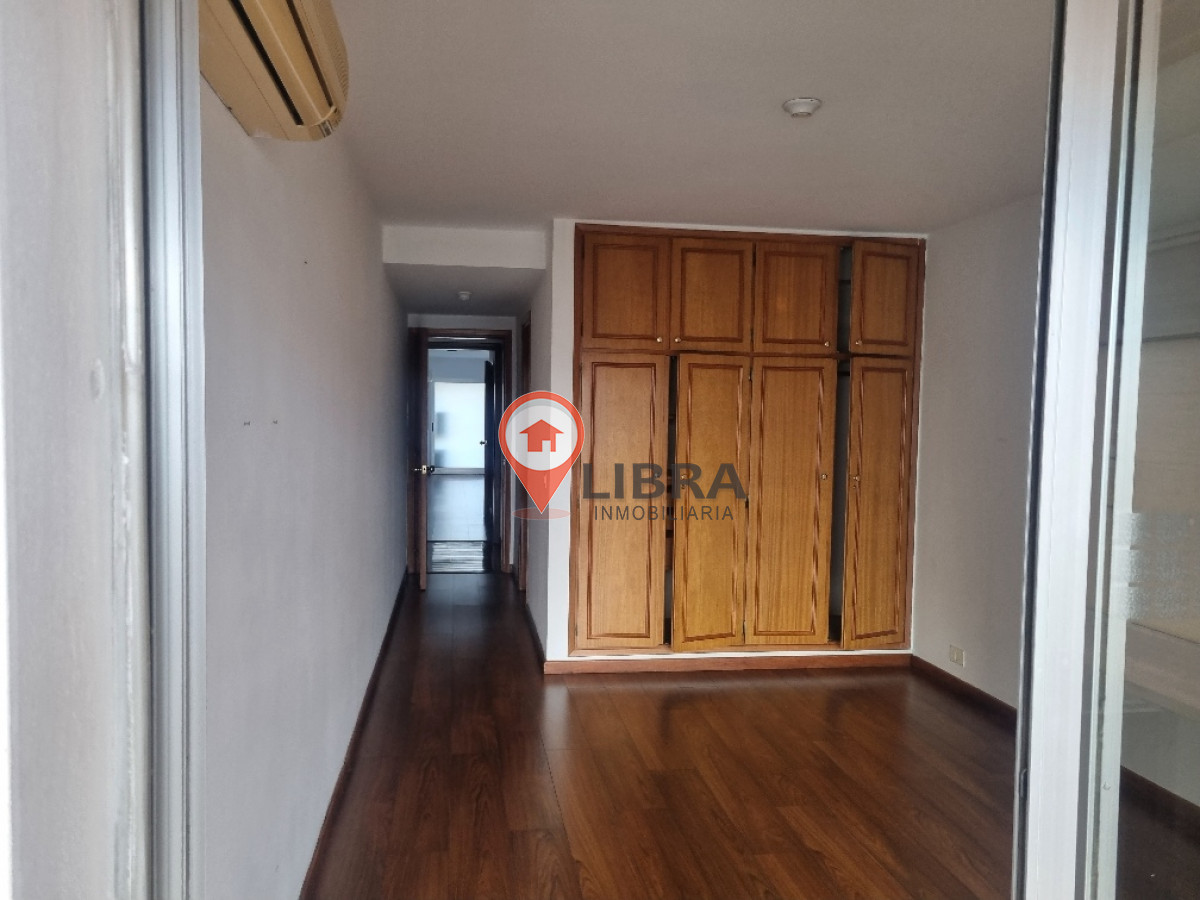 Apartamento ID.4980 - Apto Espectacular 3 Dormitorios 2 Cocheras Parrillero Buceo
