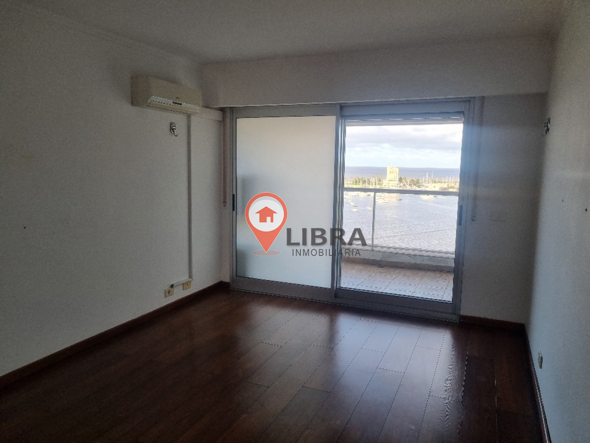Apartamento ID.4980 - Apto Espectacular 3 Dormitorios 2 Cocheras Parrillero Buceo