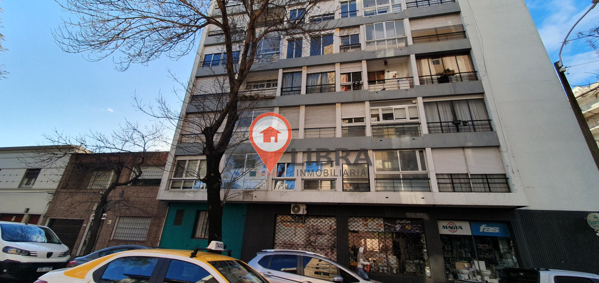 Apartamento ID.10224 - Alquiler Y Venta Apartamento 2 Dormitorios, Balcón Y Garaje En Pocitos 