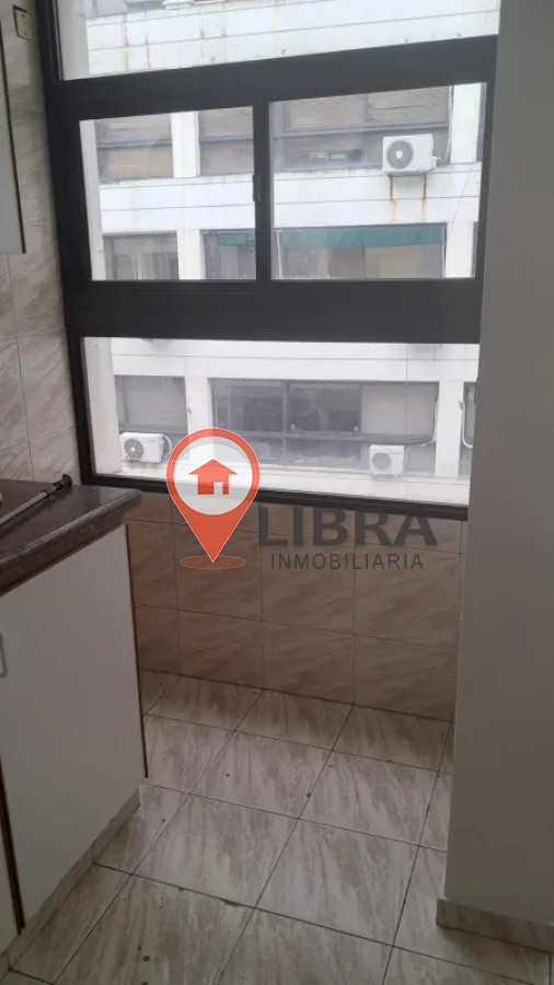 Apartamento ID.10208 - Alquiler Monoambiente Al Frente Bajos Gastos En Tres Cruces