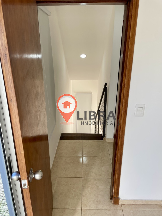 Apartamento ID.5564 - Alquiler Duplex 2 Dorm Balcón Patio Cochera Malvin Norte