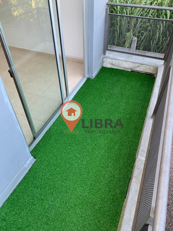 Apartamento ID.5855 - Hermoso Duplex con 2 Dorm Patio y Cochera