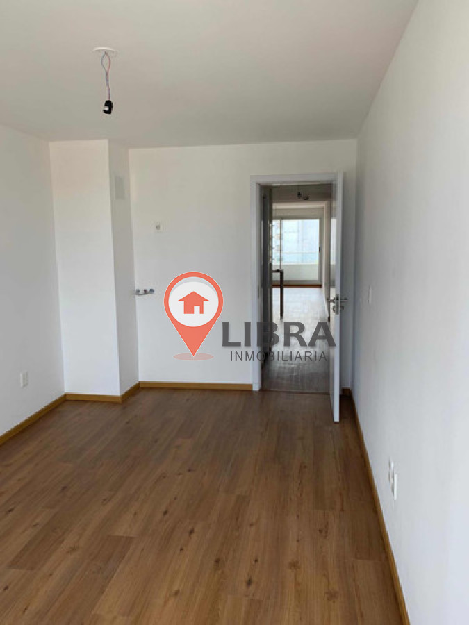 Apartamento ID.9573 - Alquiler Espectacular Apartamento De 1 Dormitorio Con Cochera En Parque Rodó
