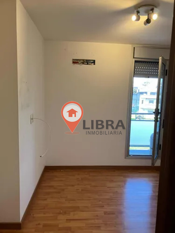Apartamento ID.9880 - Hermoso Apartamento De 2 Dorm En Centro 