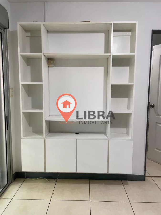 Apartamento ID.8126 - Alquiler Apartamento De 1 Dormitorio Con Cochera En Centro