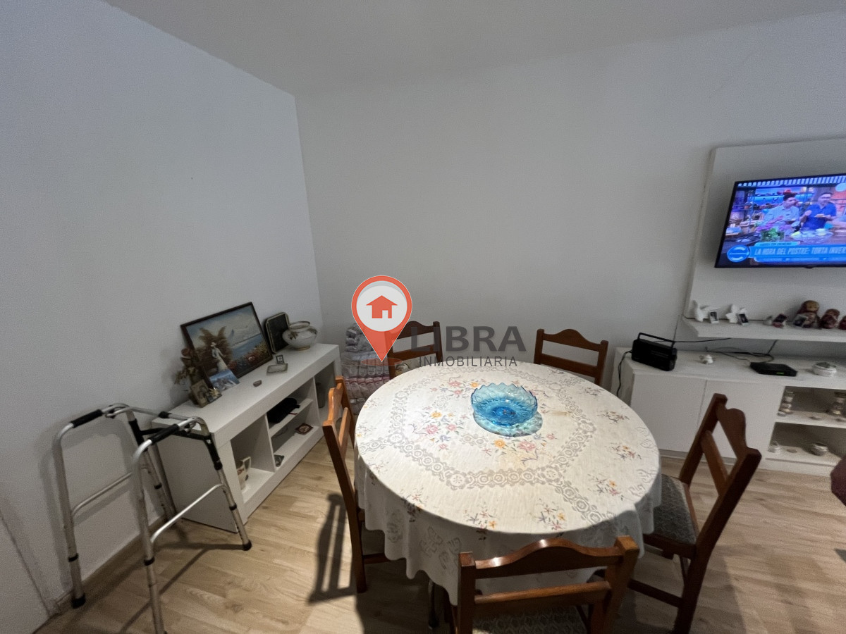 Apartamento ID.4221 - Venta Apartamento 2 Dormitorios Patio Interno Ciudad Vieja