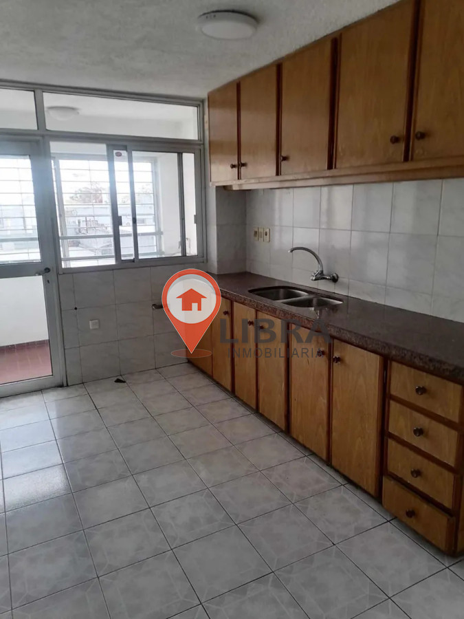 Apartamento ID.9900 - Alquiler Apartamento 2 Dormitorios 2 Baños Garaje En Prado