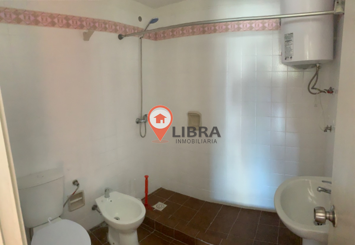 Apartamento ID.8441 - Alquiler De Monoambiente Dividido En Cordón