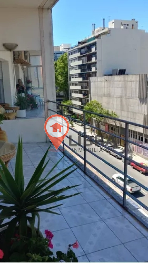Apartamento ID.3427 - Apartamento Venta A Pasos De La Rambla Pocitos 3 Dormitorios