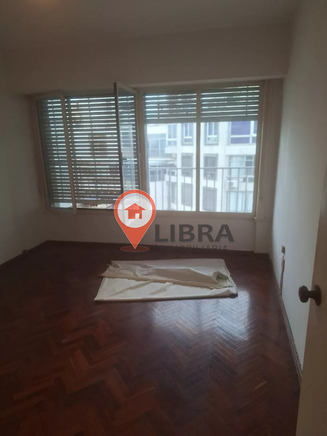 Apartamento ID.8652 - Alquiler Apartamento 2 Dormitorios 2 Baños En Punta Carretas