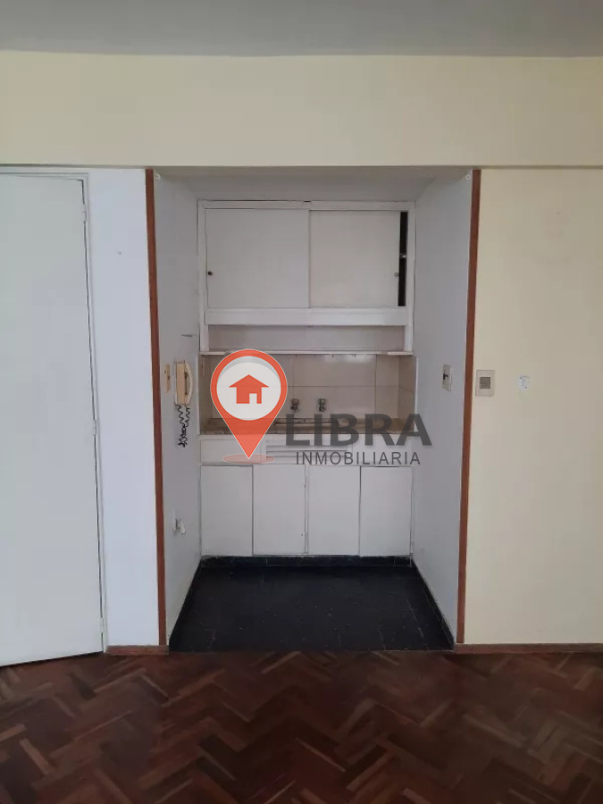 Apartamento ID.7583 - Alquiler Monoambiente, Centro. 