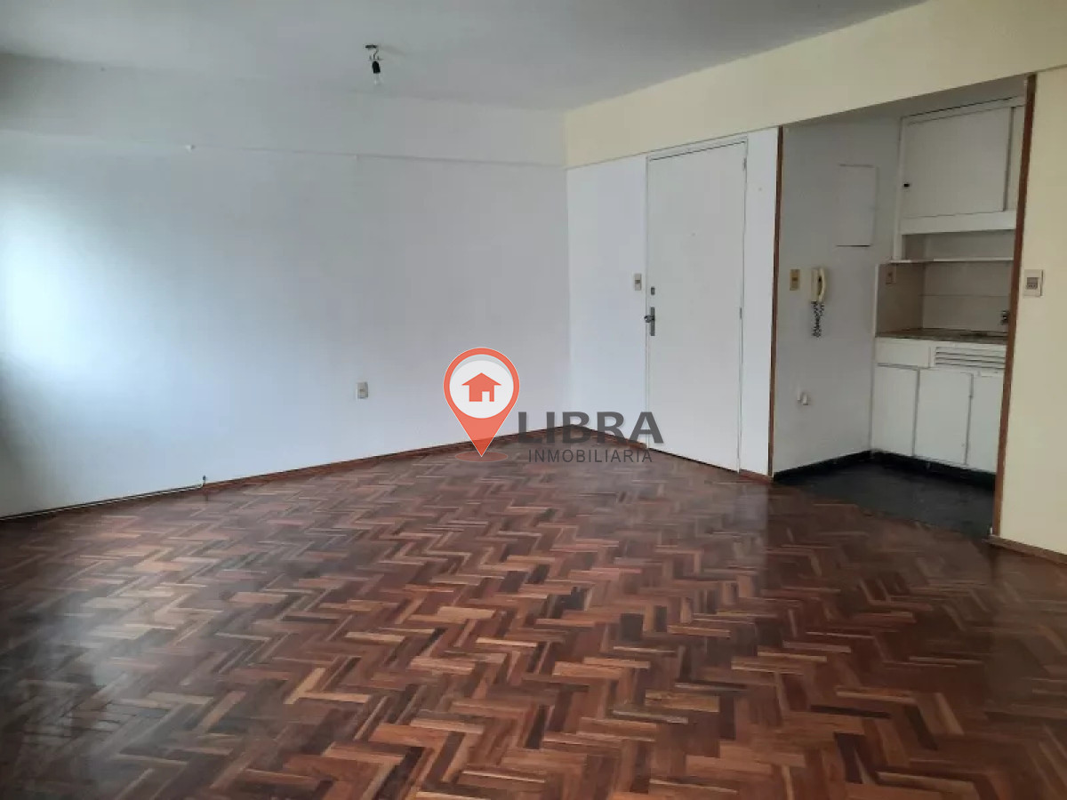 Apartamento ID.7583 - Alquiler Monoambiente, Centro. 