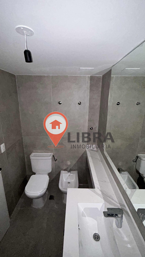 Apartamento ID.7643 - Hermoso Apartamento de 3 Dorm 2 Baños Con Balcón A Estrenar 