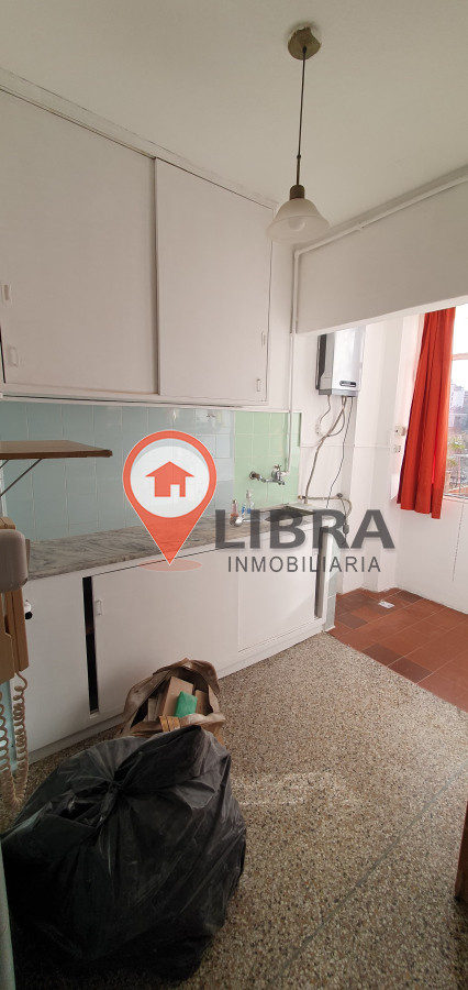 Apartamento ID.10224 - Alquiler Y Venta Apartamento 2 Dormitorios, Balcón Y Garaje En Pocitos 