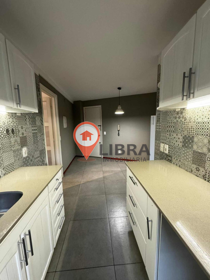 Apartamento ID.6650 - Alquiler Apartamento 2 Dorm 2 Baños Calefacción Pocitos