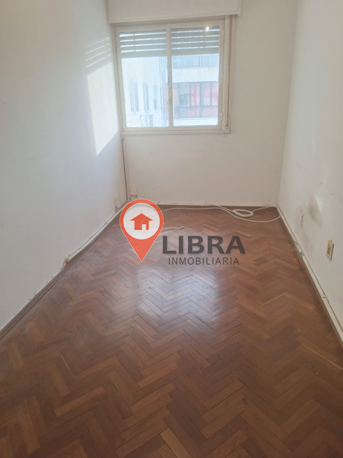 Apartamento ID.8642 - Muy Lindo Apartamento De 2 Dorm Con Balcón 