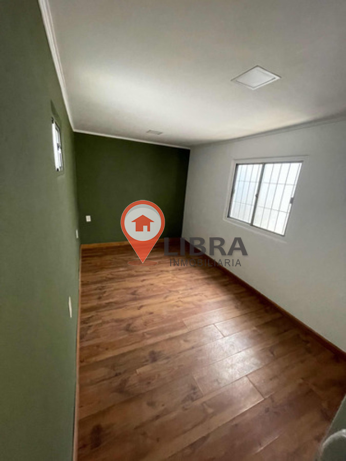 Apartamento ID.8038 - Muy Linda Casa De 1 Dorm Con Cochera 