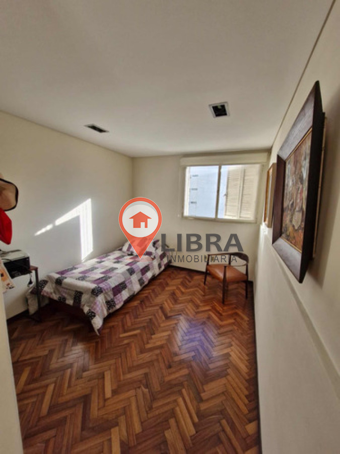 Apartamento ID.8042 - Hermoso Apartamento De 3 Dorm y Garaje Con Balcón 