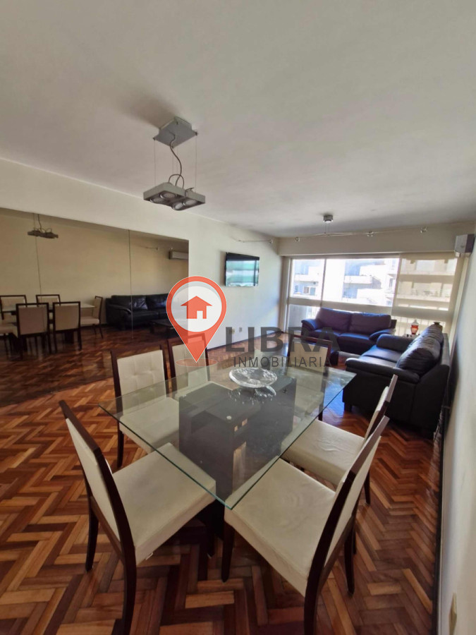Apartamento ID.8042 - Hermoso Apartamento De 3 Dorm y Garaje Con Balcón 