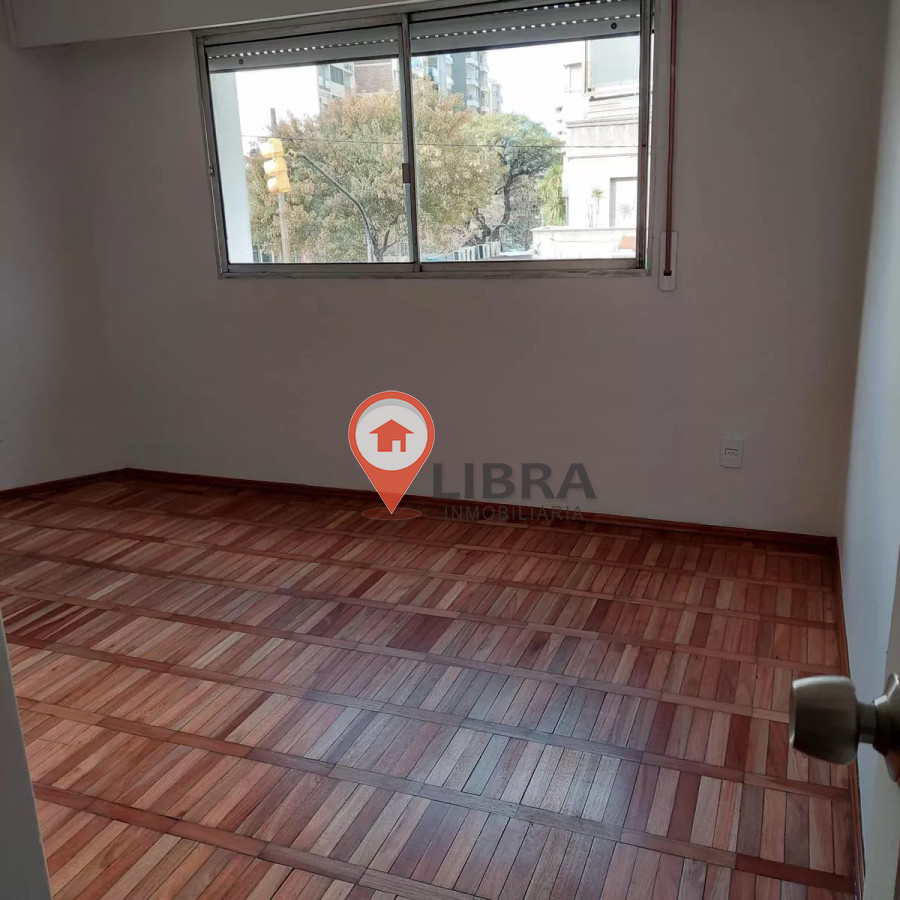 Apartamento ID.8077 - Alquiler Apartamento De 2 Dormitorios 2 Baños En Pocitos