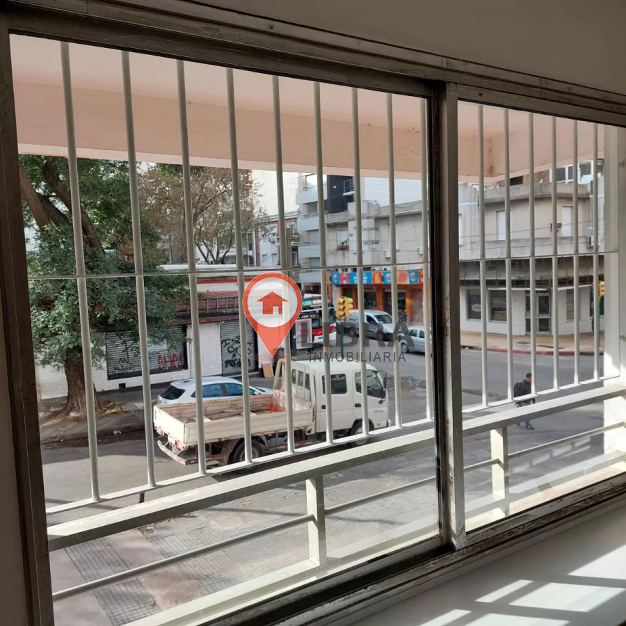 Apartamento ID.8077 - Alquiler Apartamento De 2 Dormitorios 2 Baños En Pocitos