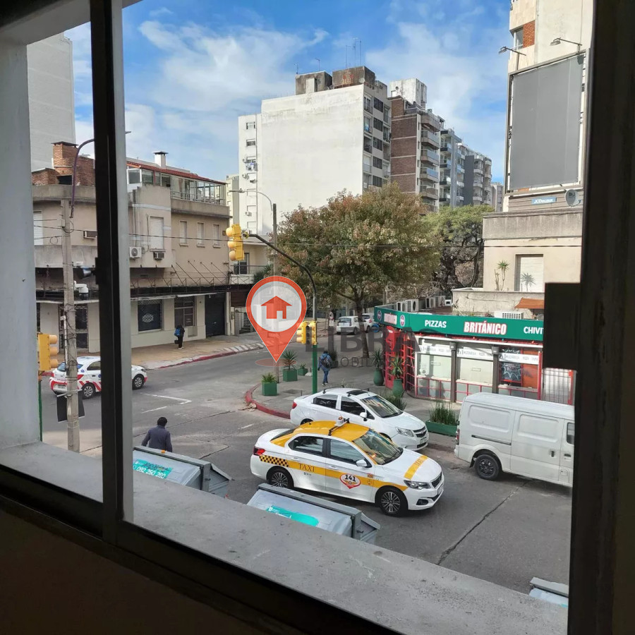 Apartamento ID.8077 - Alquiler Apartamento De 2 Dormitorios 2 Baños En Pocitos